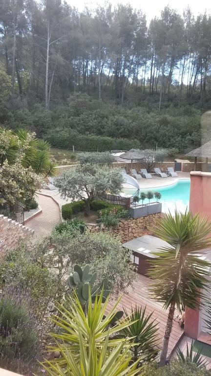 לה קסטלה La Maison Du Castellet מראה חיצוני תמונה